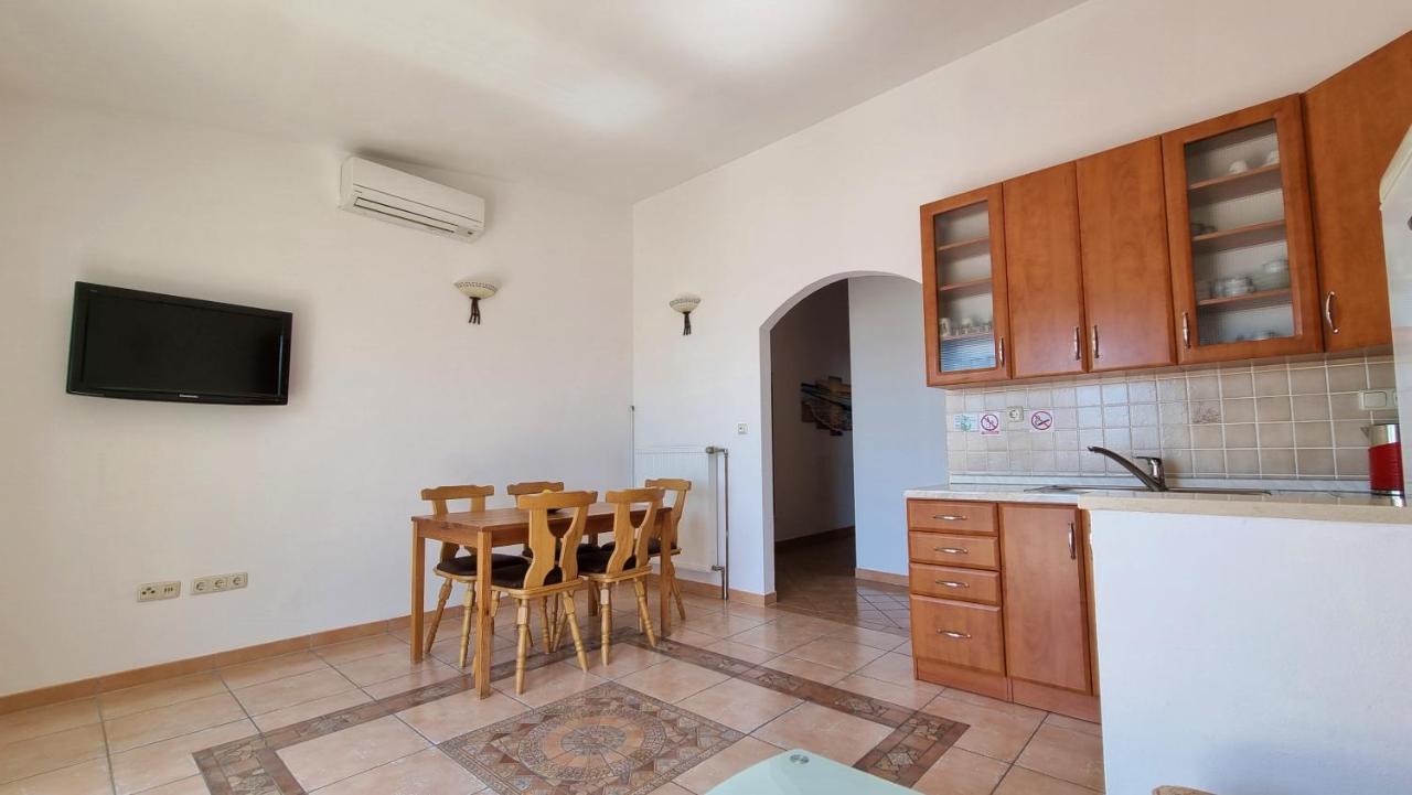 Apartments Stare Duce 6 Omiš Kültér fotó